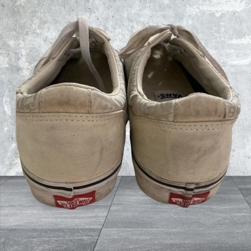 VANS #508731 Mens Sz.13D Good Condition Beige/Wht.